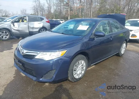 2014 Toyota Camry Le z USA, uszkodzony, nr VIN 4T4BF1FK5ER421882
